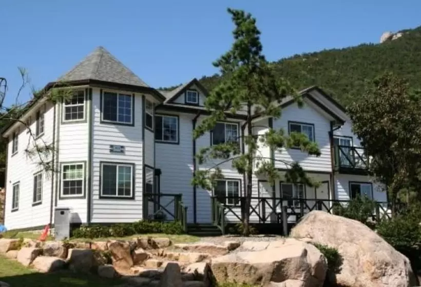 ペンション Namhae France Resort