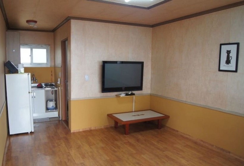 Taean Solbitbada Pension