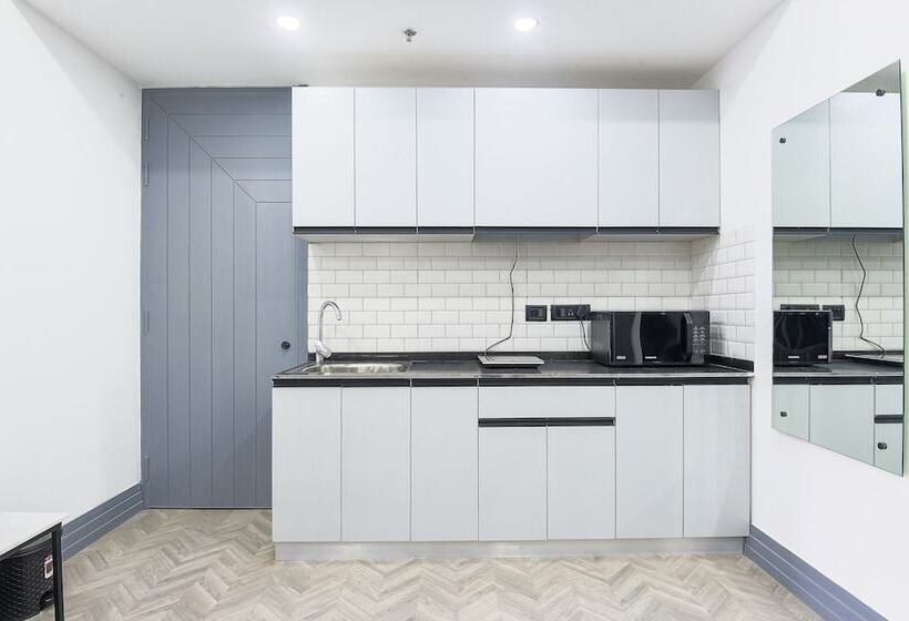 Bedchambers Serviced Apartment Mg Road