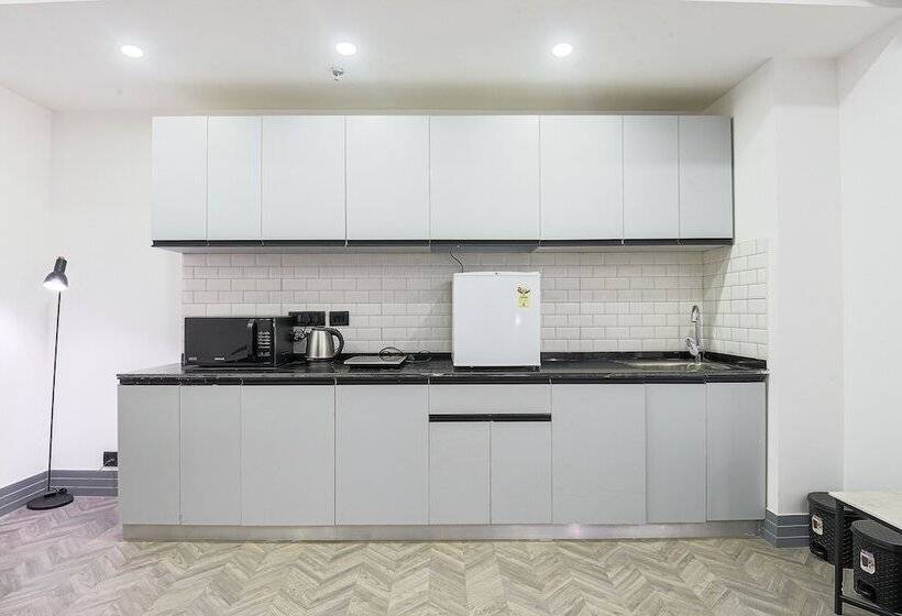 Bedchambers Serviced Apartment Mg Road