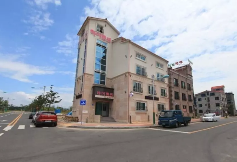 Boryeong High Pension