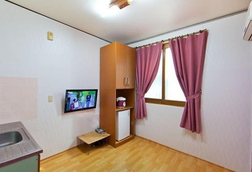 Boryeong Moa Pension