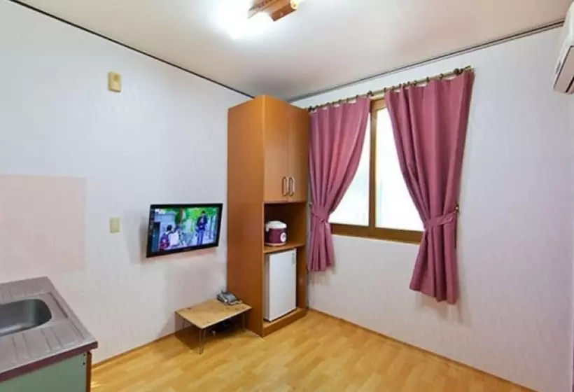 Boryeong Moa Pension