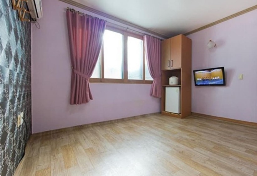 Boryeong Moa Pension