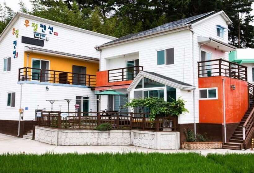 Gangneung Gyeongpo Woojeong Pension