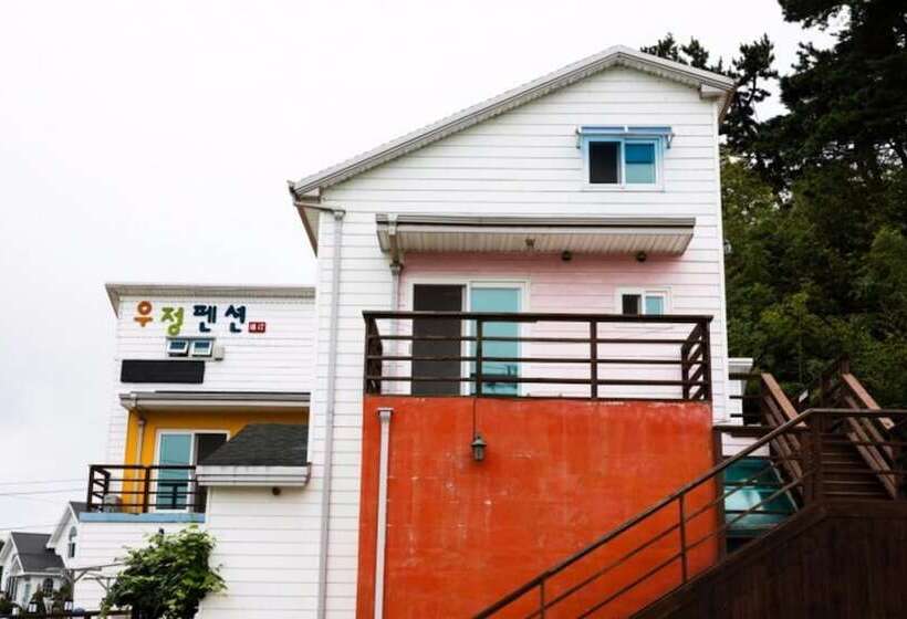 Gangneung Gyeongpo Woojeong Pension