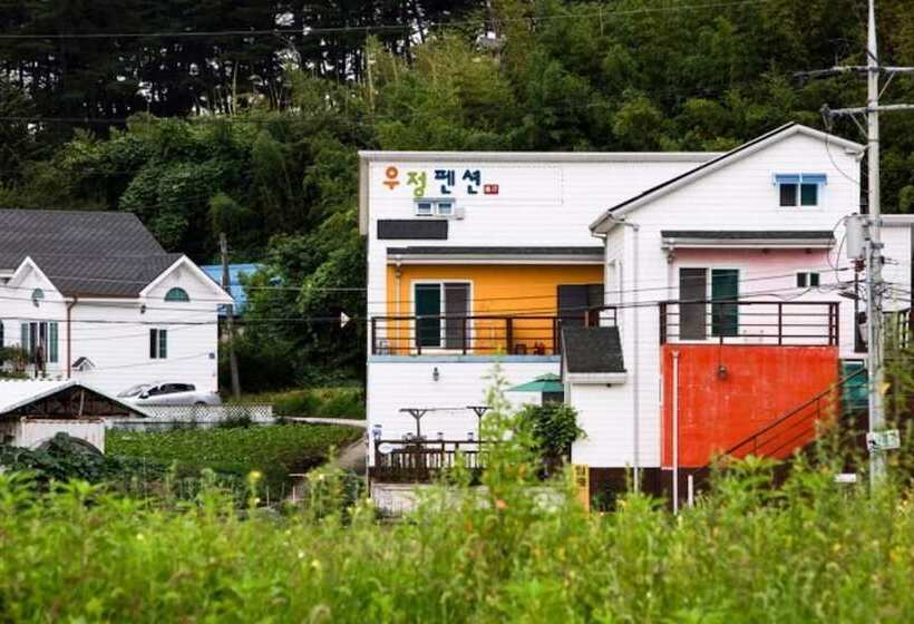 Gangneung Gyeongpo Woojeong Pension