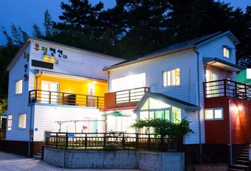 Gangneung Gyeongpo Woojeong Pension