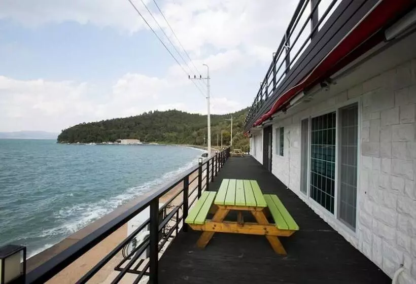 Goheung Sunset House Pension