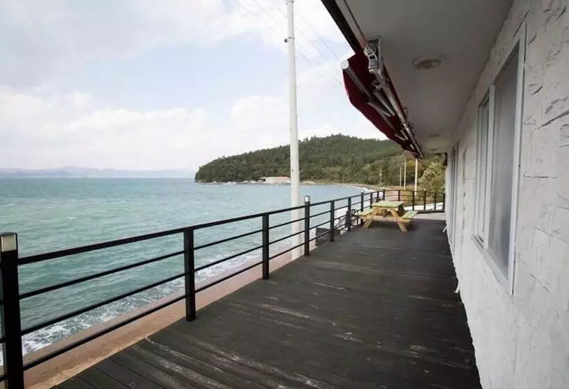Goheung Sunset House Pension