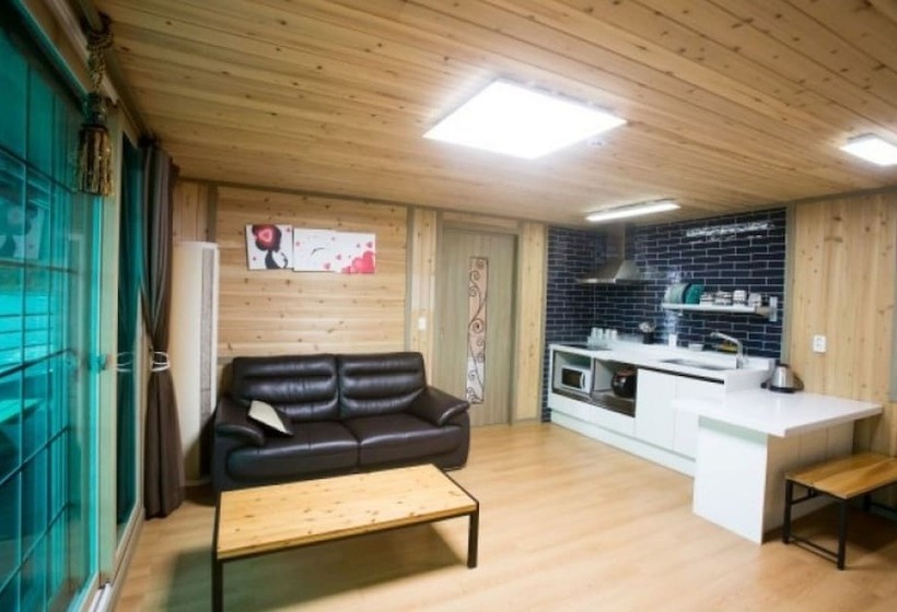 Goheung Sunset House Pension