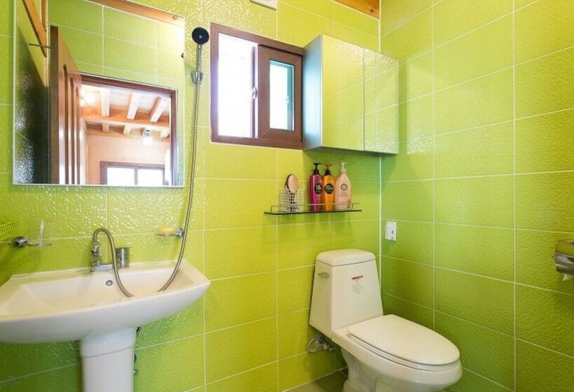 Gyeongju Hanok Kkotjam Pension