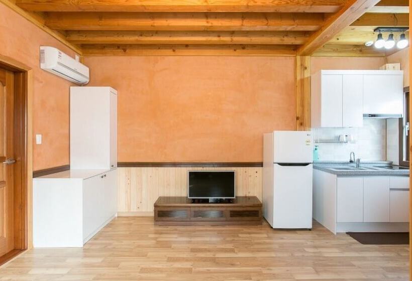 Gyeongju Hanok Kkotjam Pension