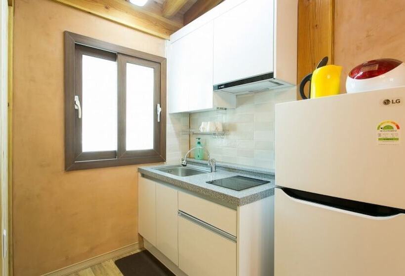 Gyeongju Hanok Kkotjam Pension