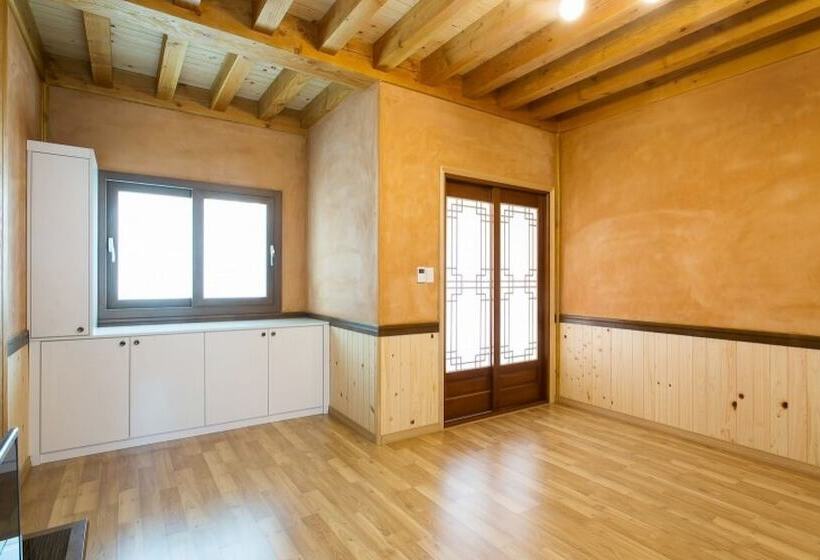 Gyeongju Hanok Kkotjam Pension