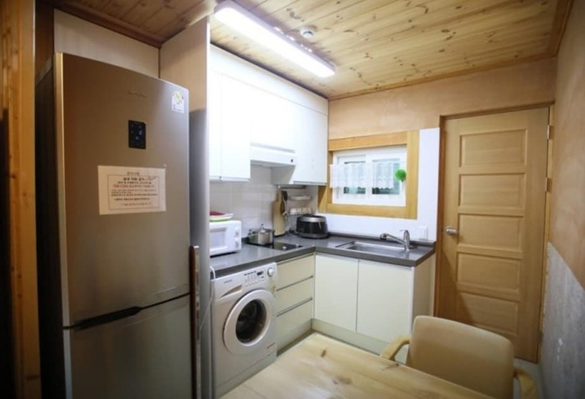 Hapcheon Gayasan Hwangtomaeul Pension