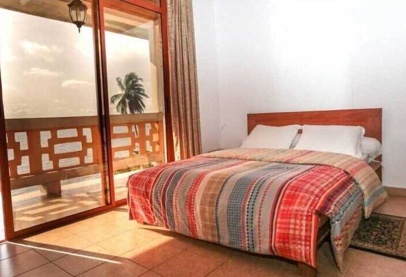 Hotel Emergence Djouda