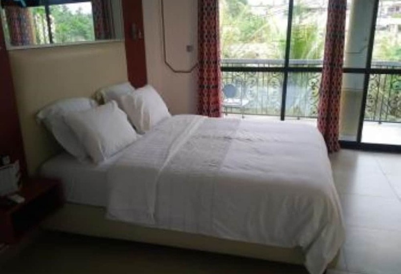 Hotel Emergence Djouda