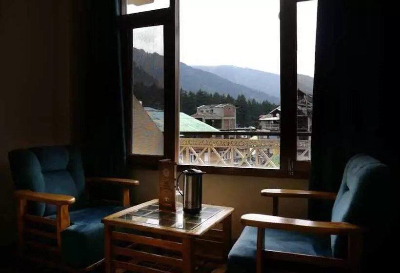 ホテル Goroomgo New Ambika Mall Road Manali