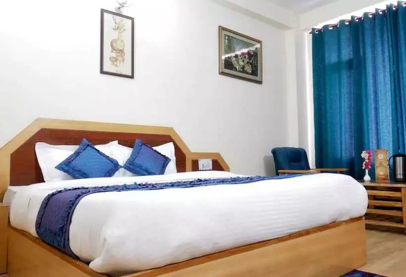 ホテル Goroomgo New Ambika Mall Road Manali