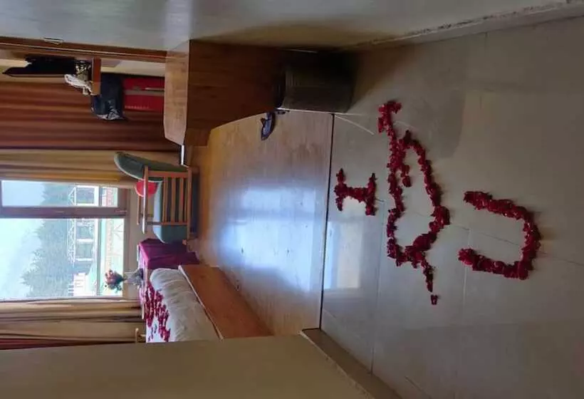 ホテル Goroomgo New Ambika Mall Road Manali