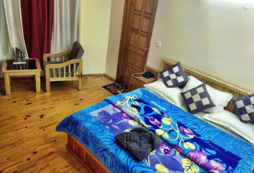 ホテル Goroomgo New Ambika Mall Road Manali