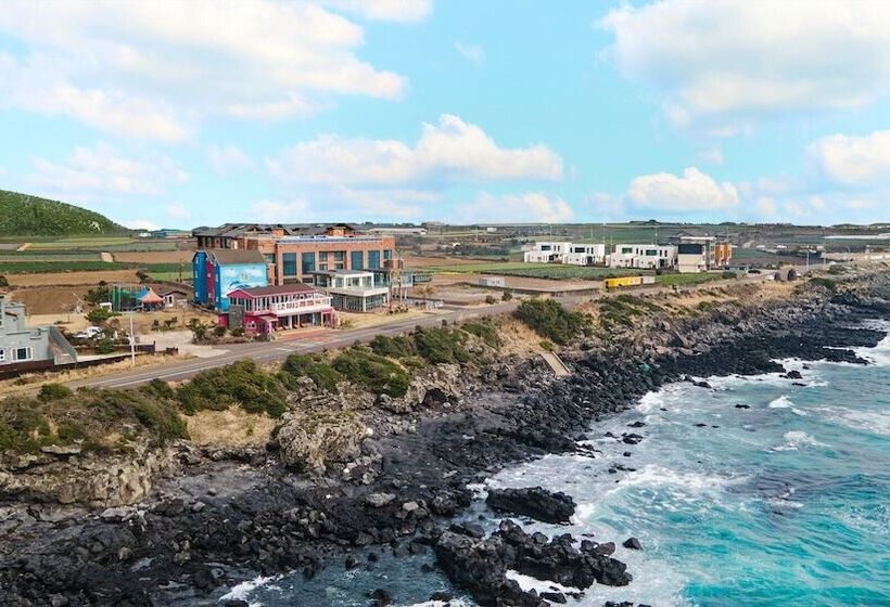 Jeju Kids And Dolphin Pension