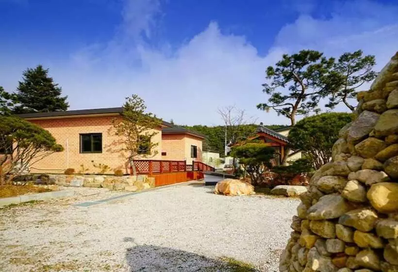 Jeongeup Mimi House Pension