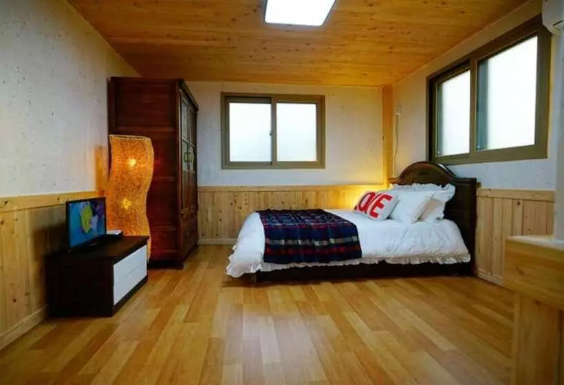 Jeongeup Mimi House Pension