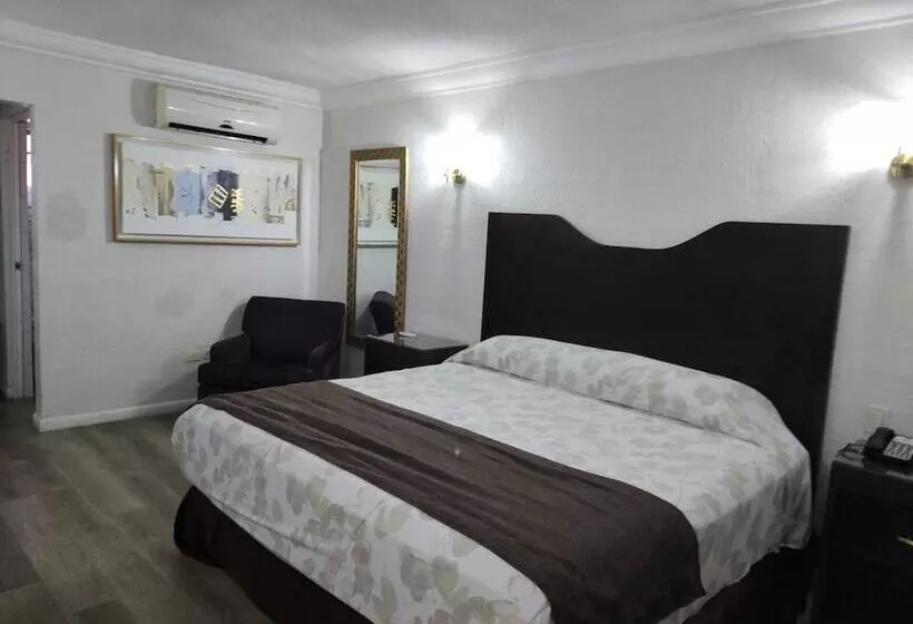 Los Cedros Hotel Inn Chihuahua