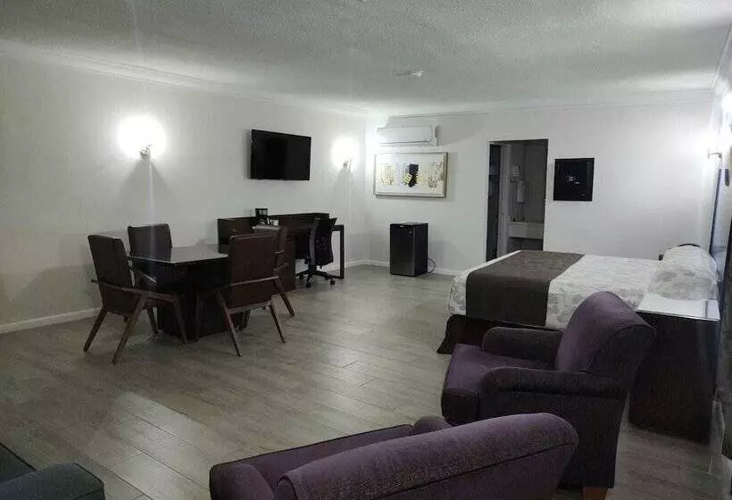 Los Cedros Hotel Inn Chihuahua