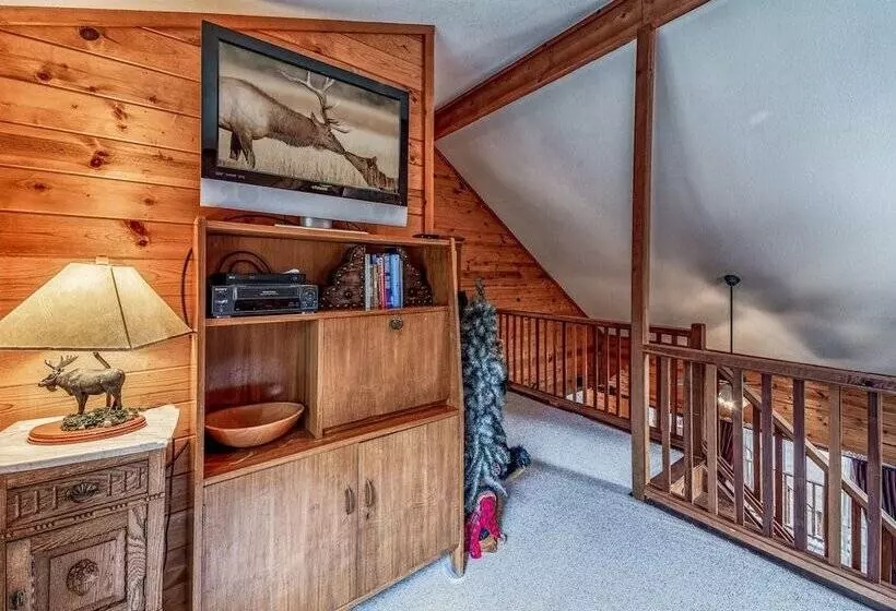 Moose Manor