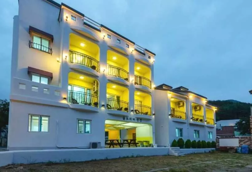 Namhae Gold River Pension
