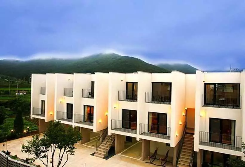 Namhae Iberis Pension