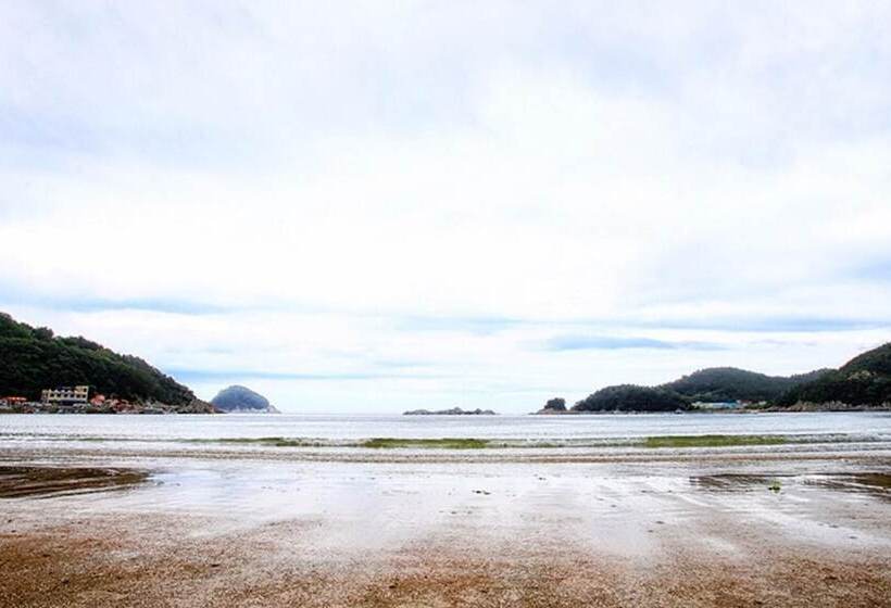 Namhae Iberis Pension