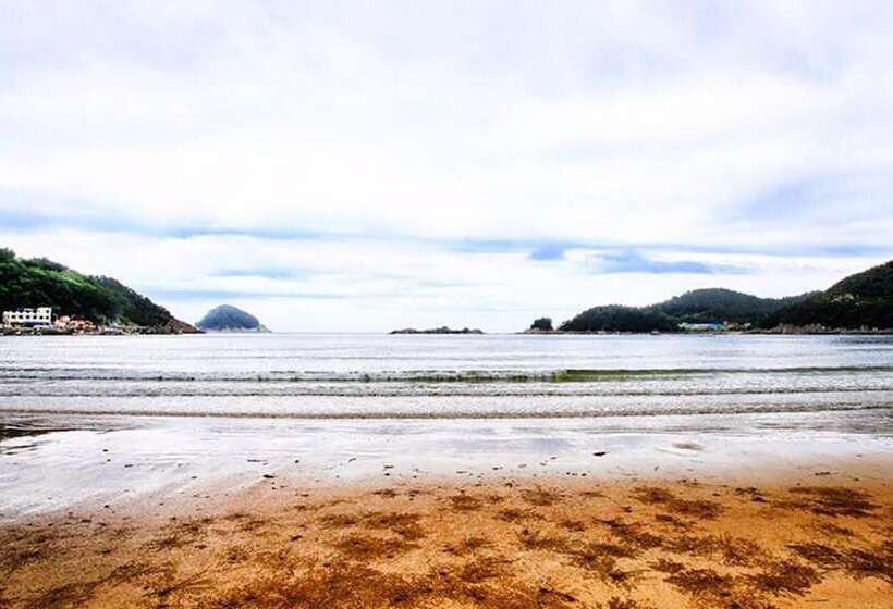 Namhae Iberis Pension