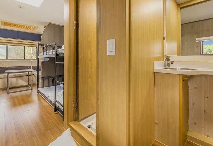 Pensionat Gapyeong Cheongchun Glamping & Caravan