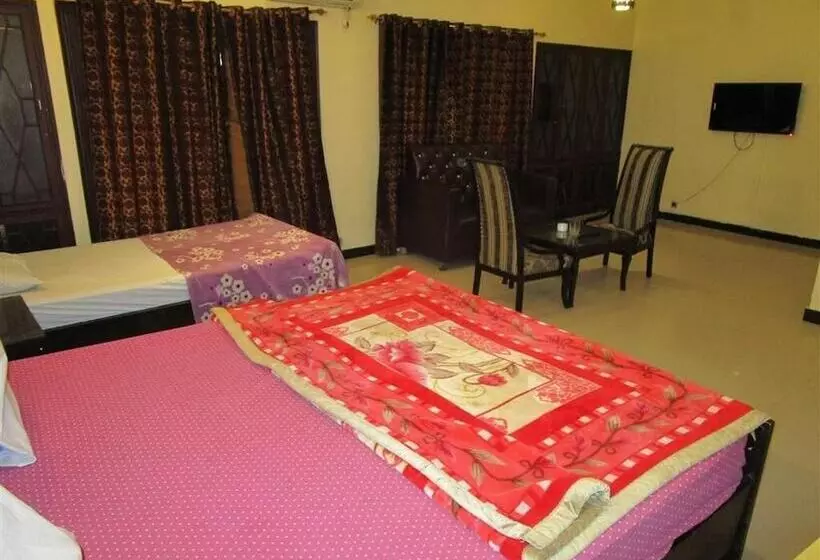 پانسیون Jilani Guest House