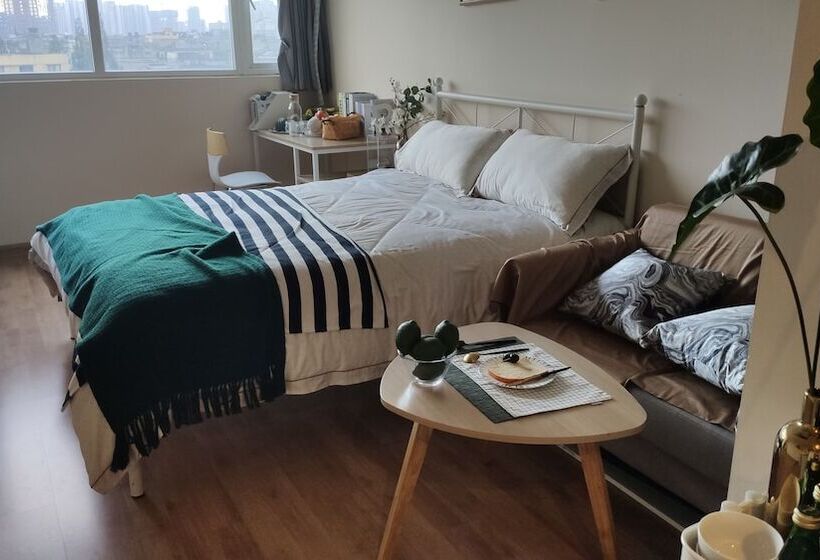 Majatalo Let Splay Minsu