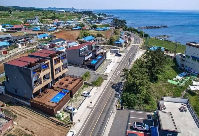 Pohang The East Pool Villa Pension