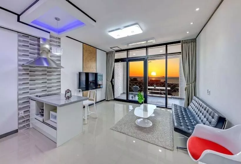 Pohang The East Pool Villa Pension