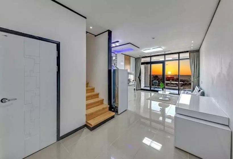 Pohang The East Pool Villa Pension
