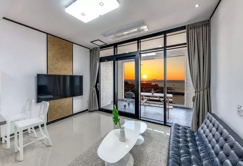 Pohang The East Pool Villa Pension