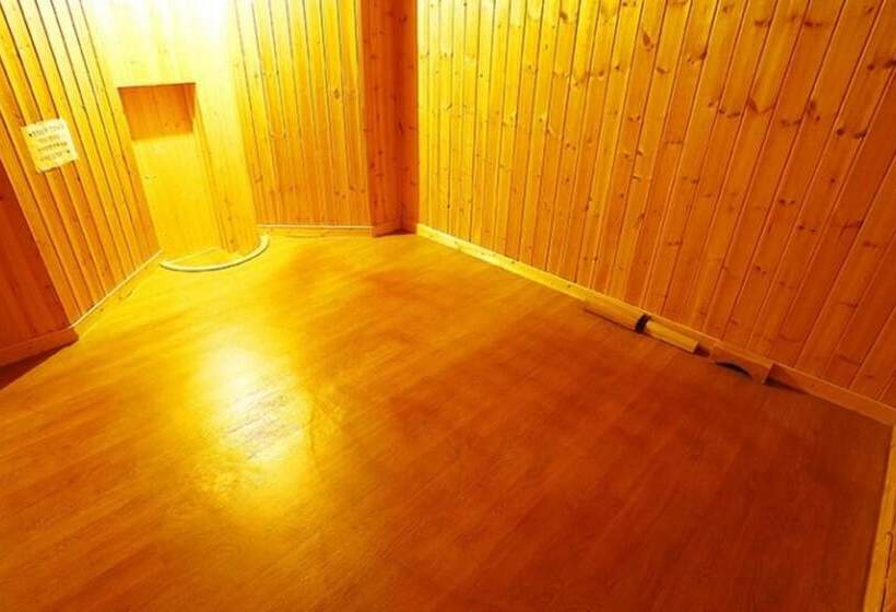 Pyeongchang Eomeonipumsok Maeul Pension