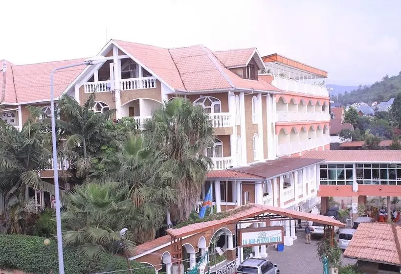 Lomakeskus La Joie Plazza