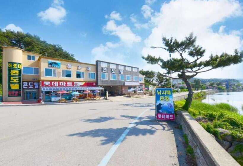 Yangyang Hajodae Conto Hotel Pension