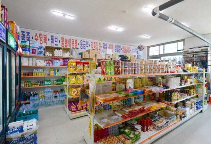 Yangyang Hajodae Conto Hotel Pension