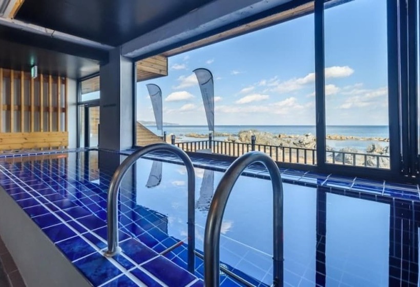 Yeongdeok Private Us 7 Pension