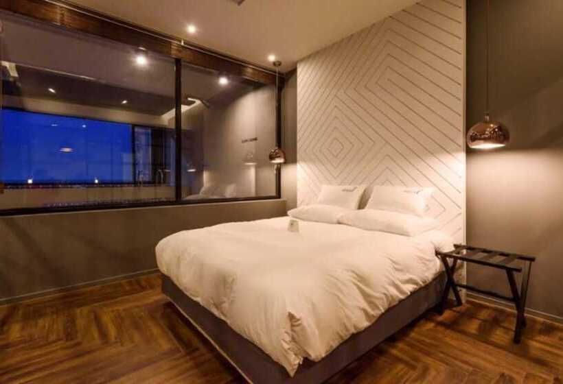 Yeongdeok Private Us 7 Pension