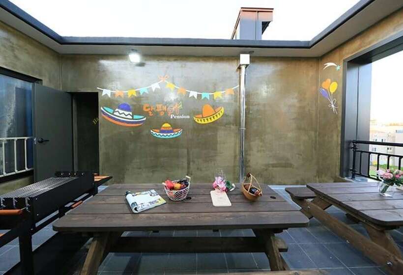 Boryeong Snail Pension